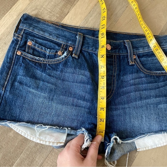 Levi's 501 Button Fly Cutoff Denim Jean Shorts Cheeky EB - Picture 8 of 14